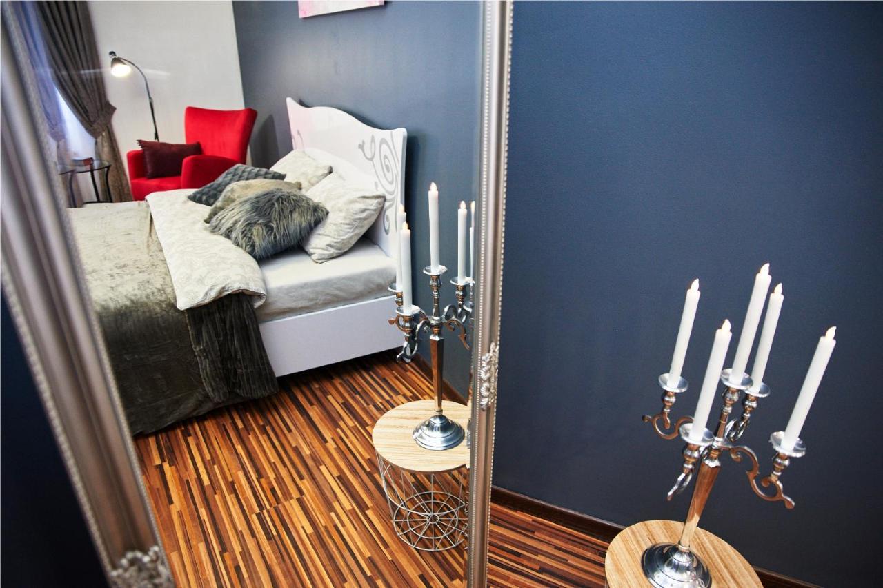 Designer Apartment In The Center 리비프 외부 사진