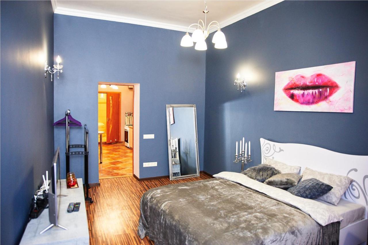 Designer Apartment In The Center 리비프 외부 사진