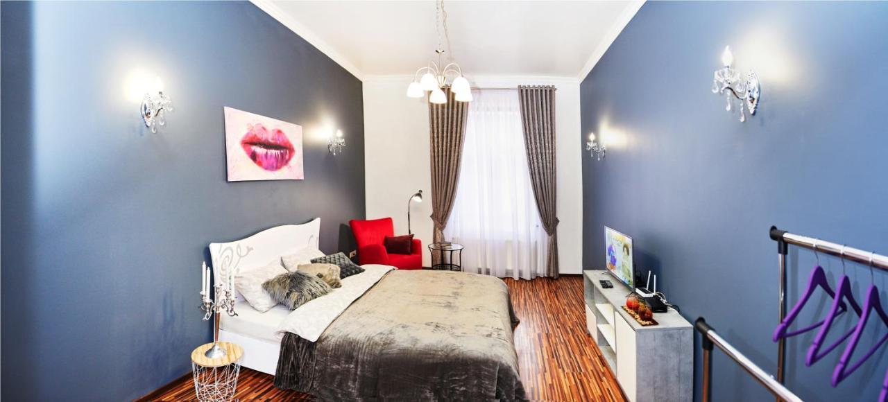 Designer Apartment In The Center 리비프 외부 사진
